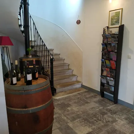 D'hotes De Lamy לינה וארוחת בוקר